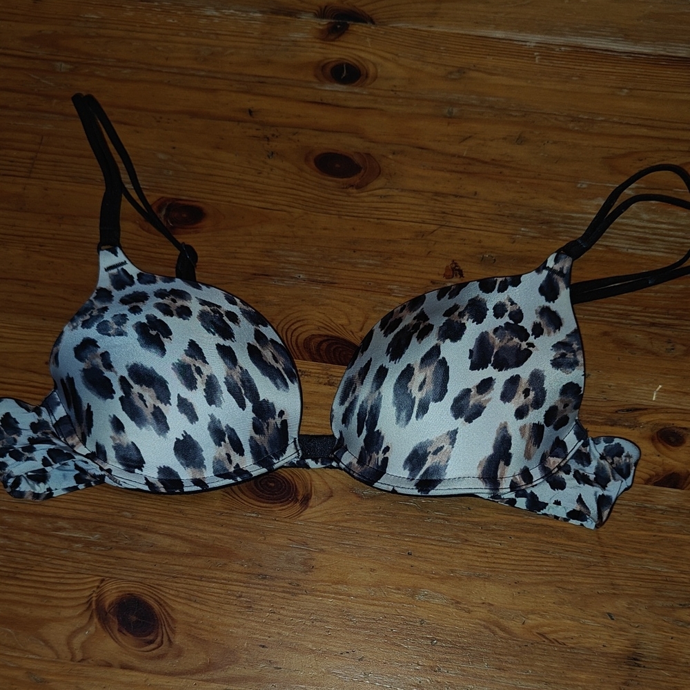 34A Victoria's Secret Push Up Animal Print Bra